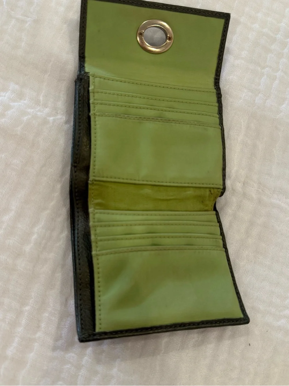 HOBO The Original Vintage Green Pebbled Leather Clasp Turnlock Trifold Wallet